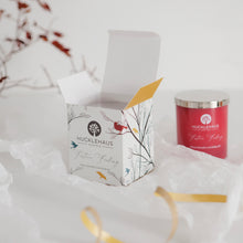 Lade das Bild in den Galerie-Viewer, Duftkerze "Festive Feeling" Bernstein & Sandelholz